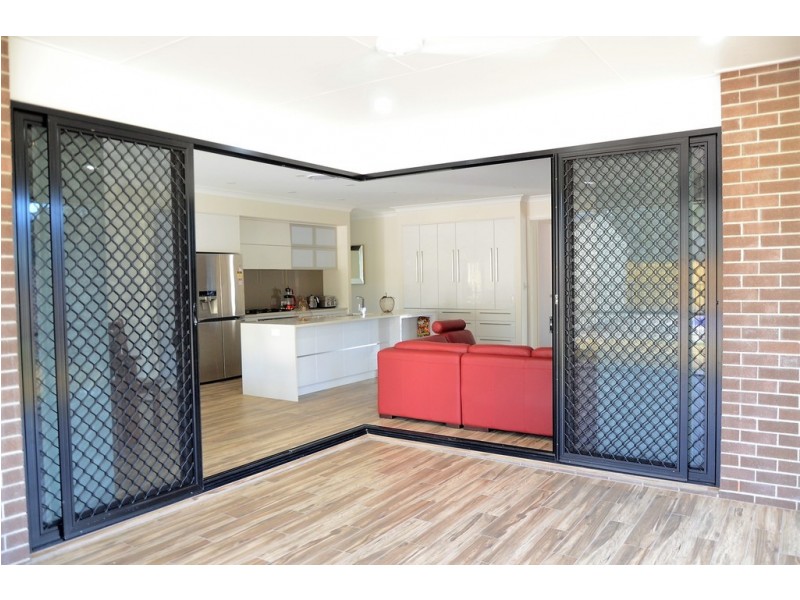 15 Lord Street, Sunshine Acres QLD 4655