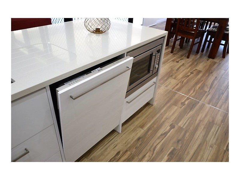 15 Lord Street, Sunshine Acres QLD 4655