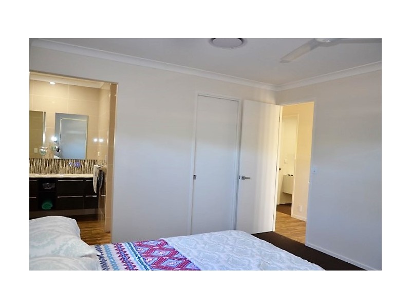 15 Lord Street, Sunshine Acres QLD 4655