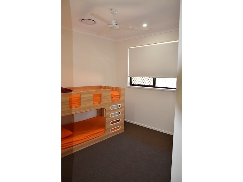 15 Lord Street, Sunshine Acres QLD 4655