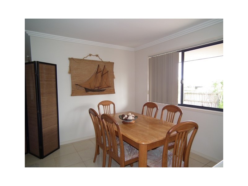 5 Picadilly Circuit, Urraween QLD 4655