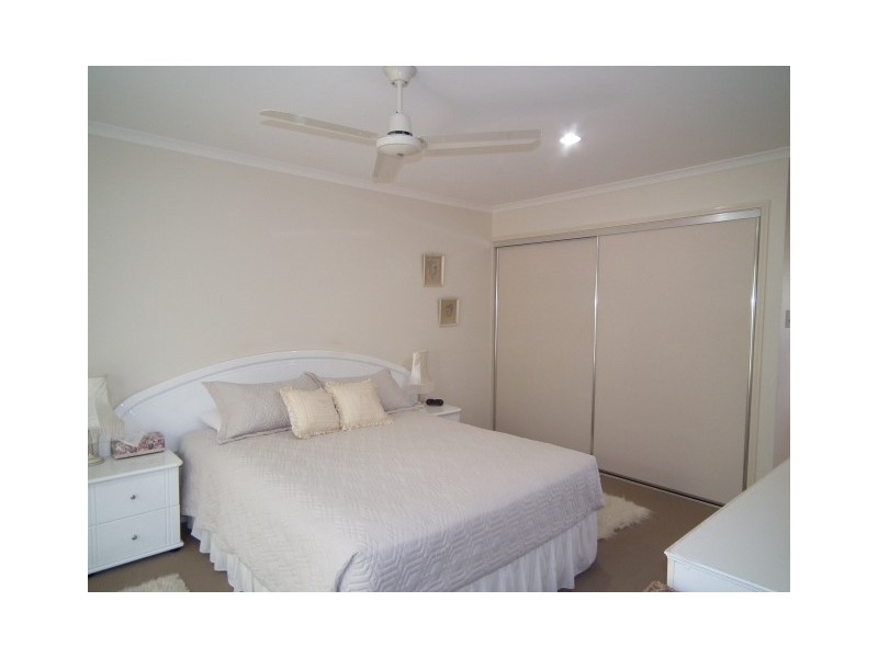 5 Picadilly Circuit, Urraween QLD 4655