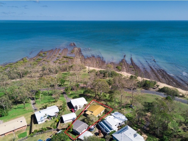 9 Esplanade, Point Vernon QLD 4655