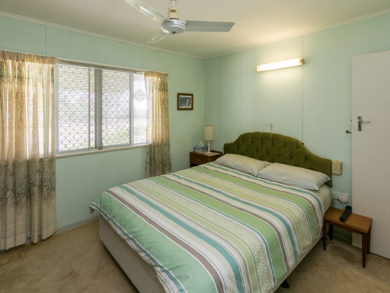 9 Esplanade, Point Vernon QLD 4655