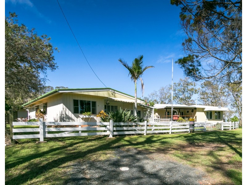 9 Esplanade, Point Vernon QLD 4655