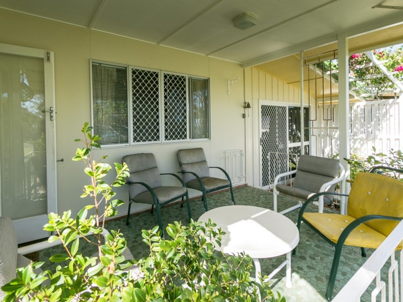 9 Esplanade, Point Vernon QLD 4655