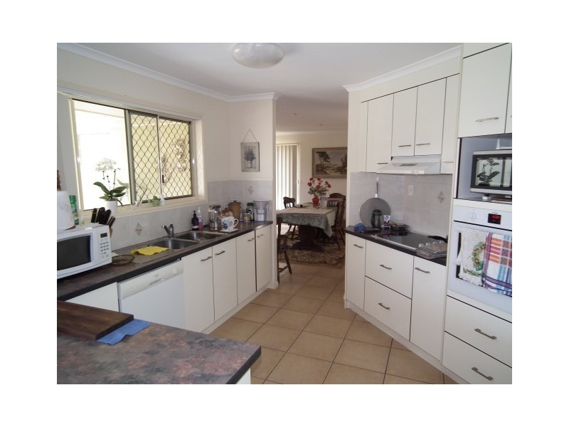 11 Earl ST Vincent Circuit, Eli Waters QLD 4655