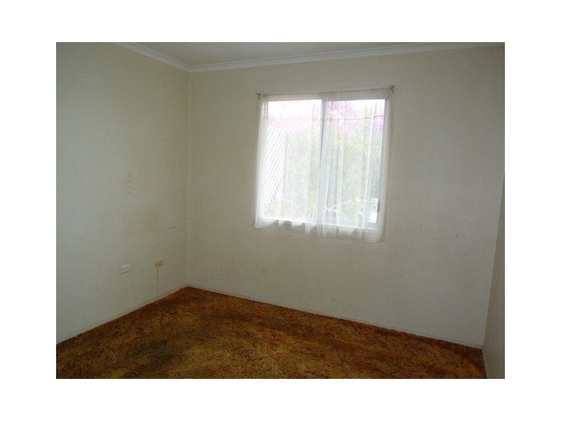 7 West Street, Torquay QLD 4655