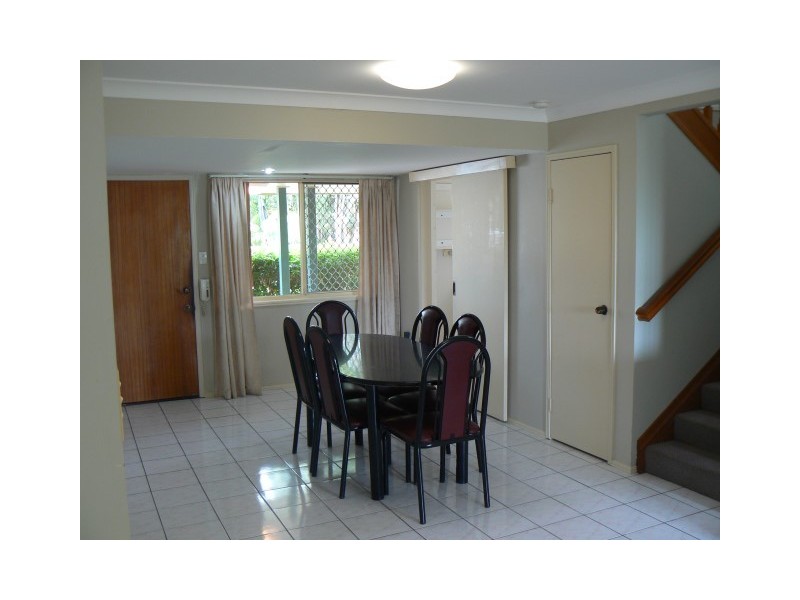 1/235 Esplanade, Pialba QLD 4655