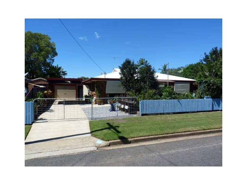 10 Gibbs Street, Urangan QLD 4655