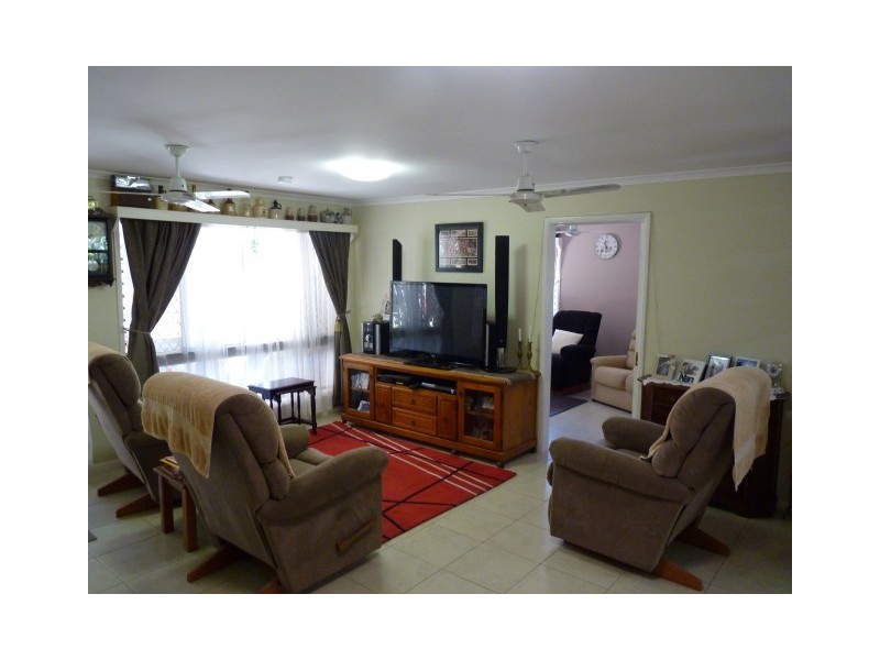 10 Gibbs Street, Urangan QLD 4655