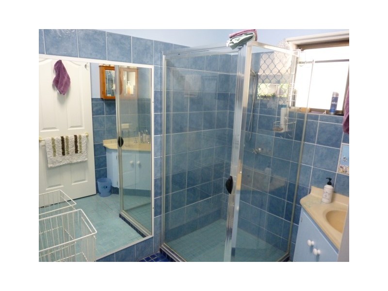 10 Gibbs Street, Urangan QLD 4655