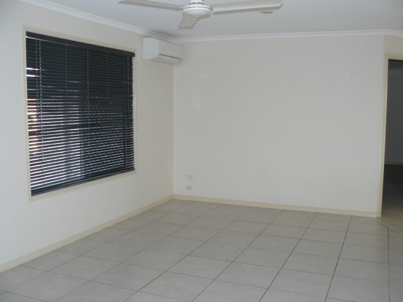 4 Isis Court, Eli Waters QLD 4655