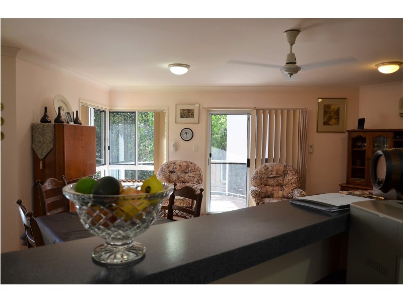 2/378 Esplanade, Scarness QLD 4655