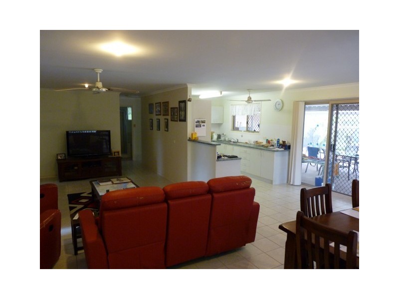 32 Banksia Park Drive, Scarness QLD 4655