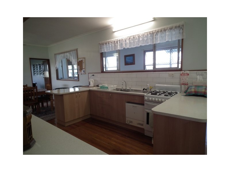 32 Hunter Street, Torbanlea QLD 4662