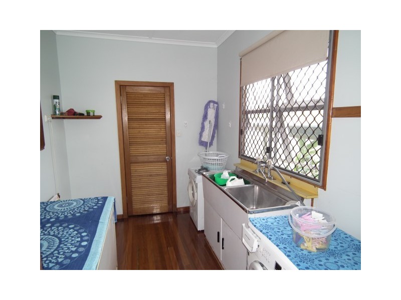 32 Hunter Street, Torbanlea QLD 4662