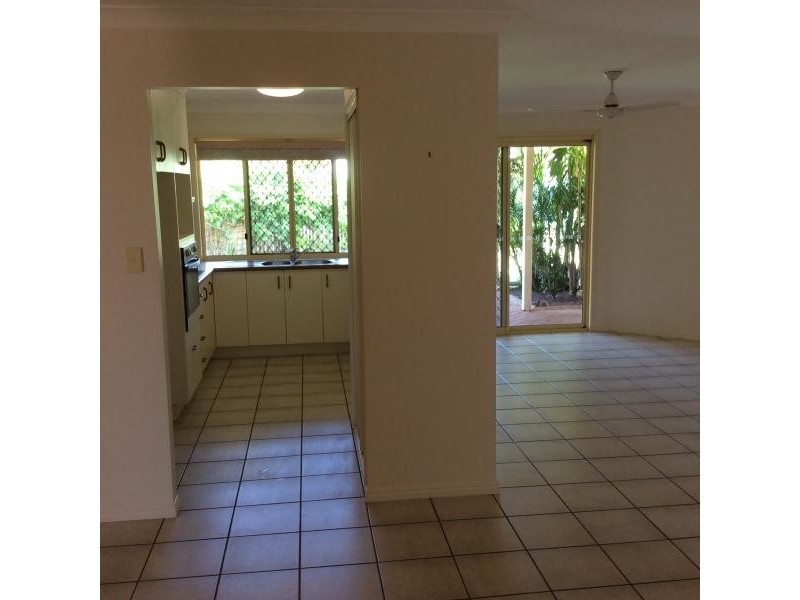 26 King Henry Court, Torquay QLD 4655