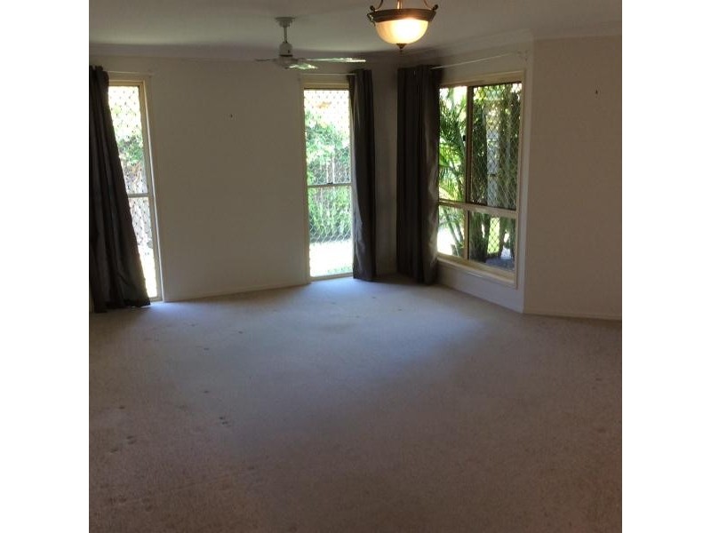 26 King Henry Court, Torquay QLD 4655