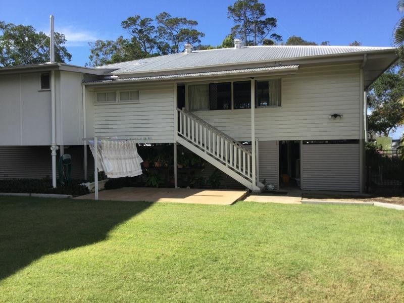 358 Esplanade, Scarness QLD 4655