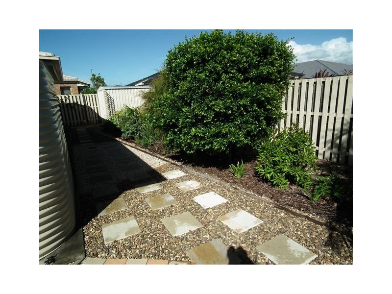 18 Santa Maria Avenue, Urraween QLD 4655
