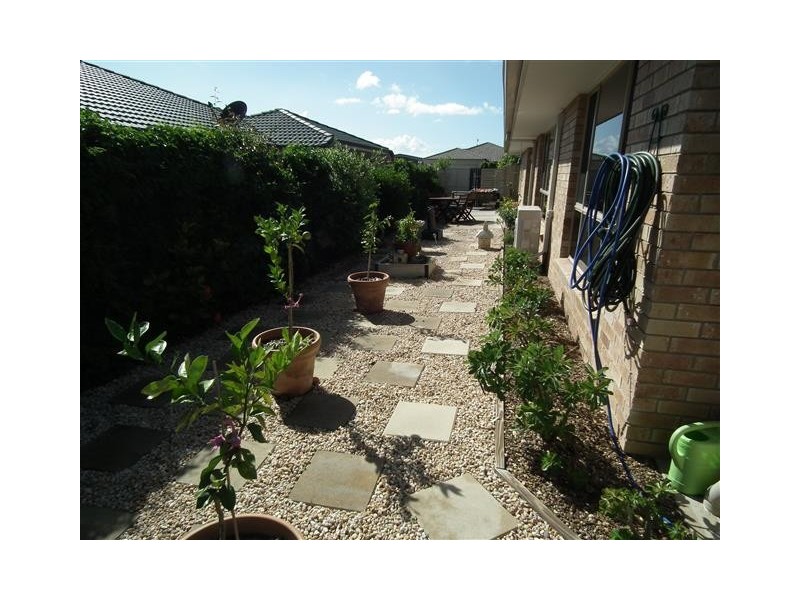 18 Santa Maria Avenue, Urraween QLD 4655