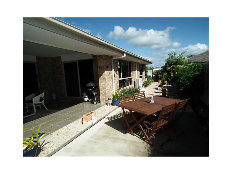 18 Santa Maria Avenue, Urraween QLD 4655