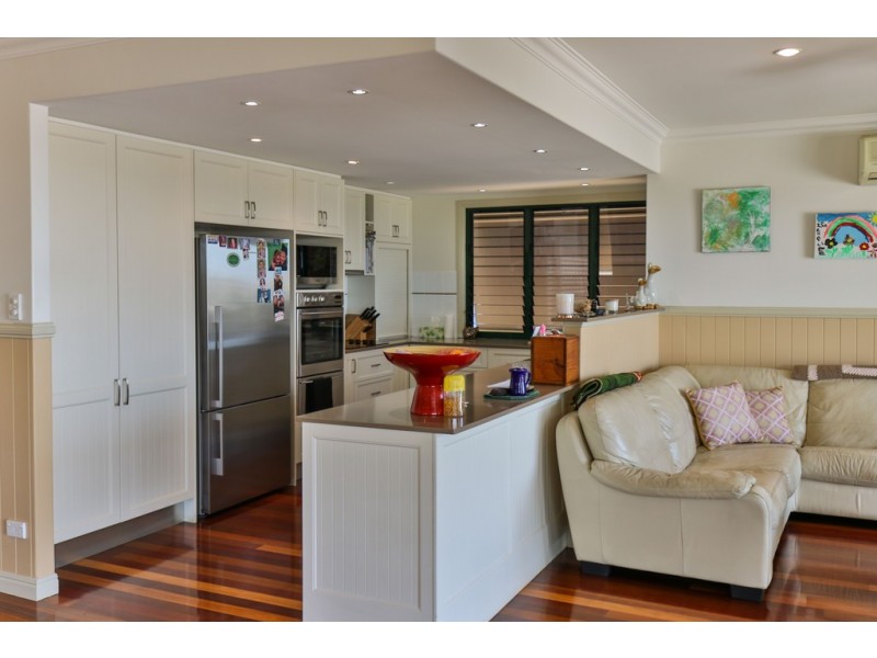 2 Baunfiend Court, Urraween QLD 4655