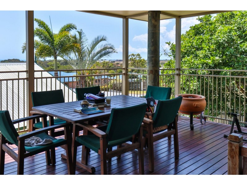 2 Baunfiend Court, Urraween QLD 4655