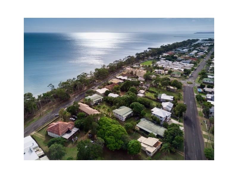 490 Esplanade, Torquay QLD 4655