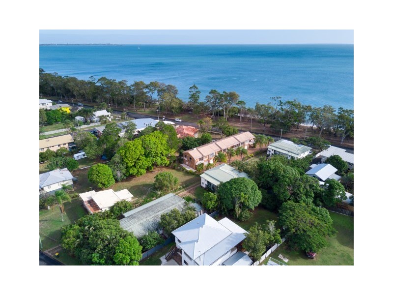 490 Esplanade, Torquay QLD 4655