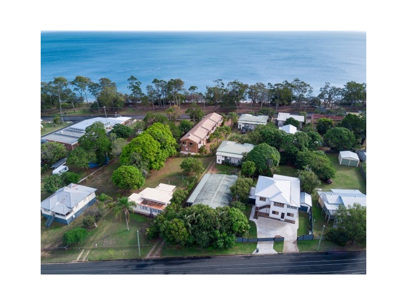 490 Esplanade, Torquay QLD 4655