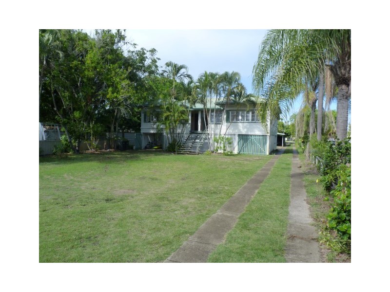 490 Esplanade, Torquay QLD 4655