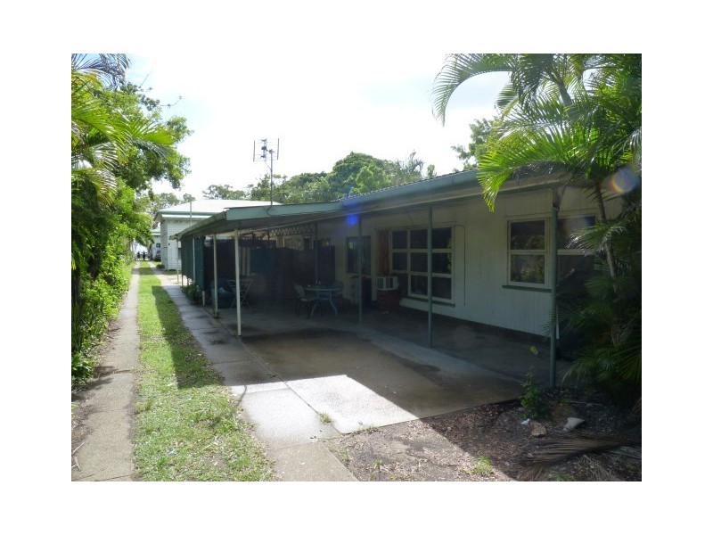 490 Esplanade, Torquay QLD 4655