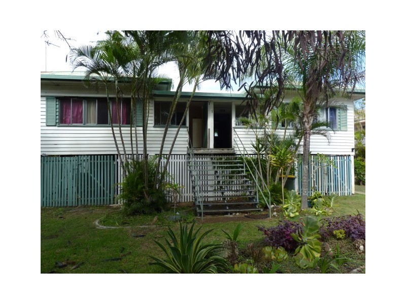 490 Esplanade, Torquay QLD 4655
