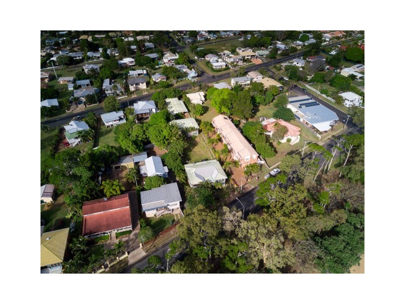 490 Esplanade, Torquay QLD 4655