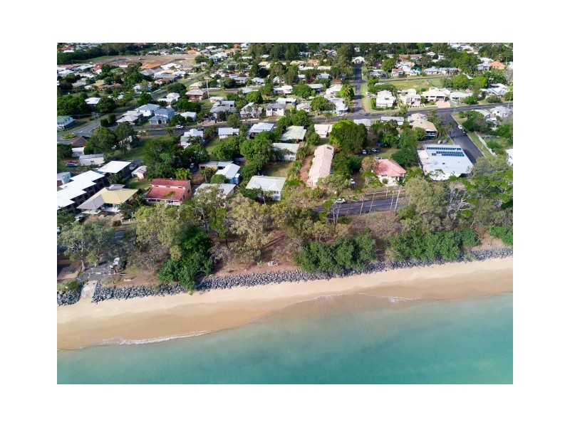 490 Esplanade, Torquay QLD 4655