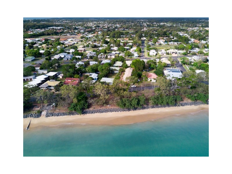 490 Esplanade, Torquay QLD 4655