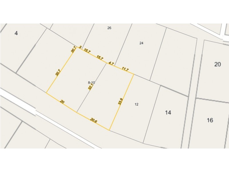 8 Holiday Parade, Scarness QLD 4655