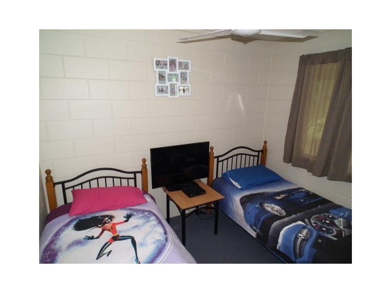 54 Lord Street, Sunshine Acres QLD 4655