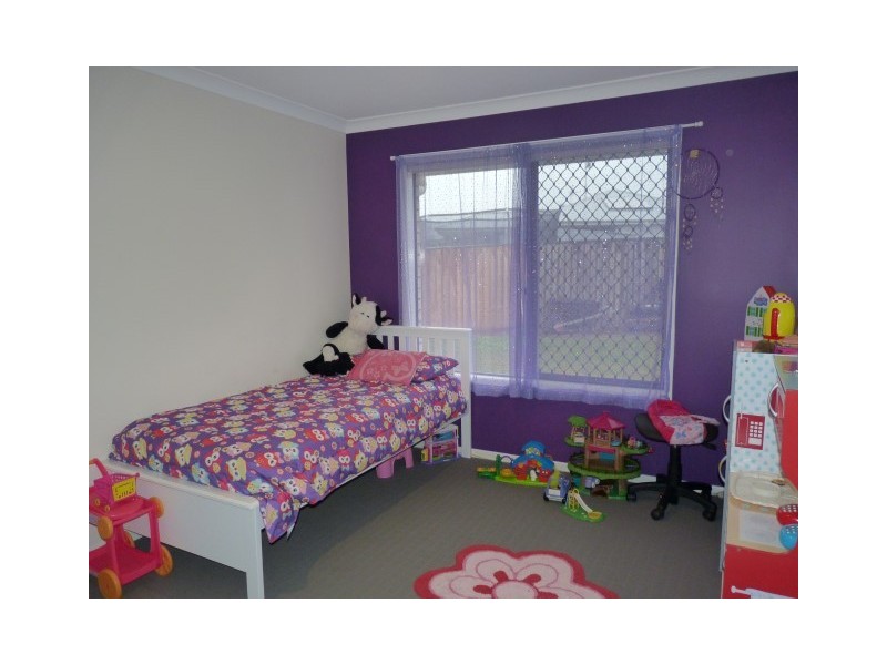 24 Bay Breeze Close, Wondunna QLD 4655