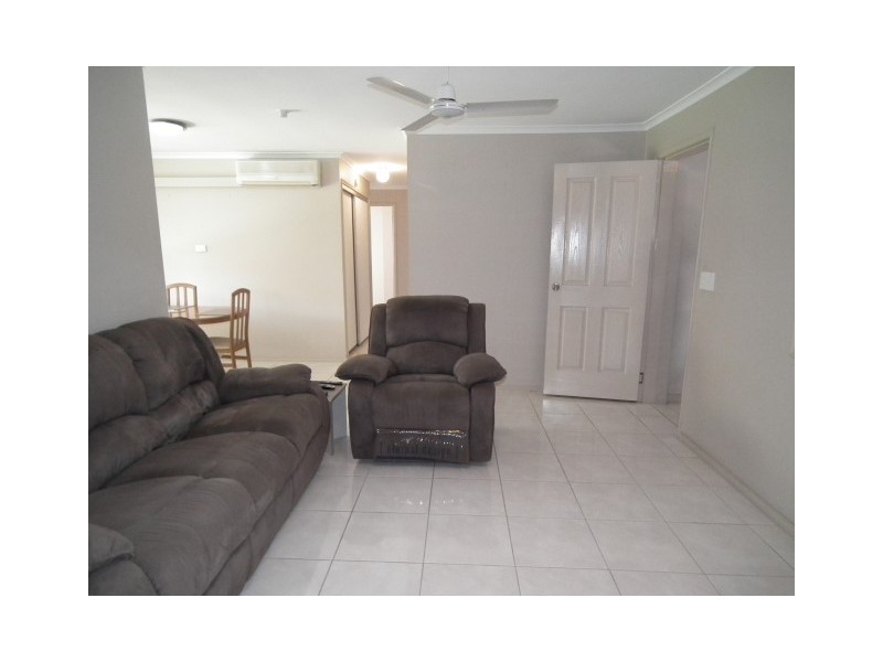 100 Tooth Street, Pialba QLD 4655