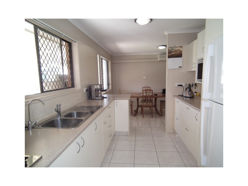 100 Tooth Street, Pialba QLD 4655