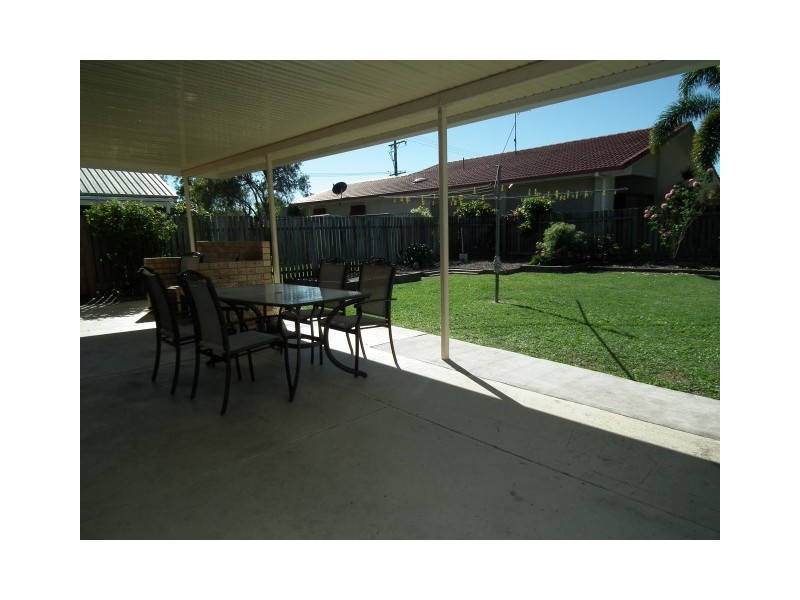 100 Tooth Street, Pialba QLD 4655