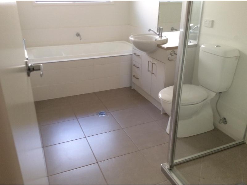 7 O’Connell Parade, Urraween QLD 4655