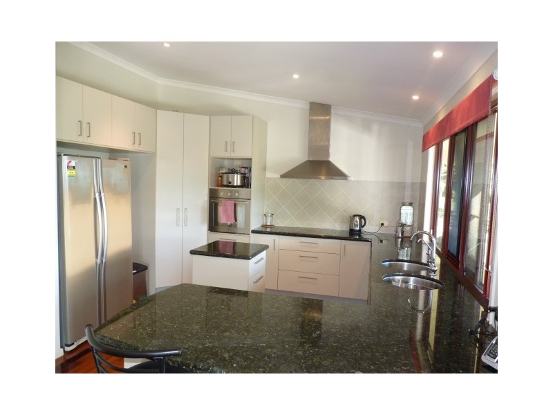 10 Gundesen Drive, Urraween QLD 4655