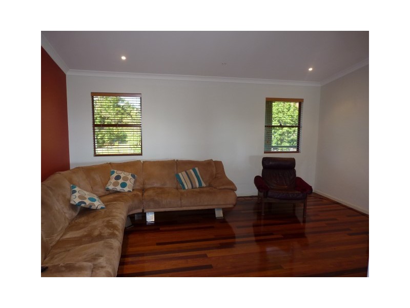 10 Gundesen Drive, Urraween QLD 4655