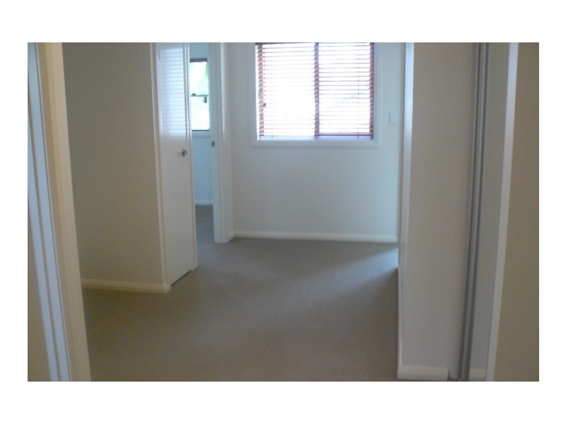 2/243 Torquay Terrace, Torquay QLD 4655