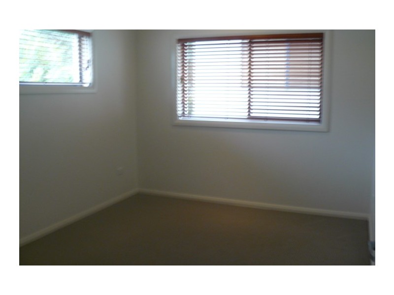 2/243 Torquay Terrace, Torquay QLD 4655