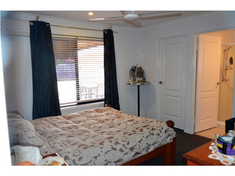 1 Sonder Street, Urangan QLD 4655